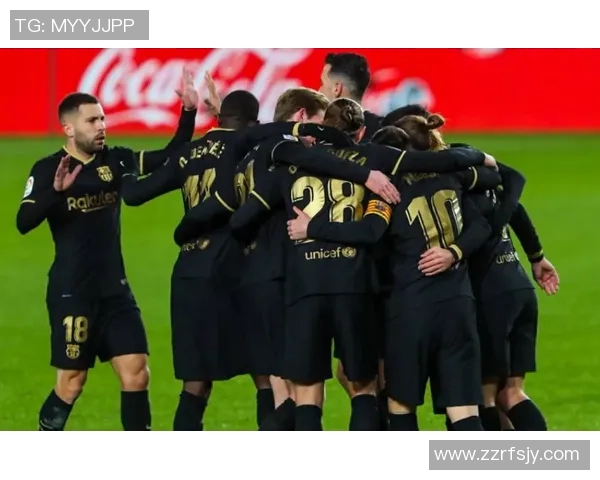 西甲激战多特蒙德与莱比锡互交白卷神扑引发争议判罚全场沸腾